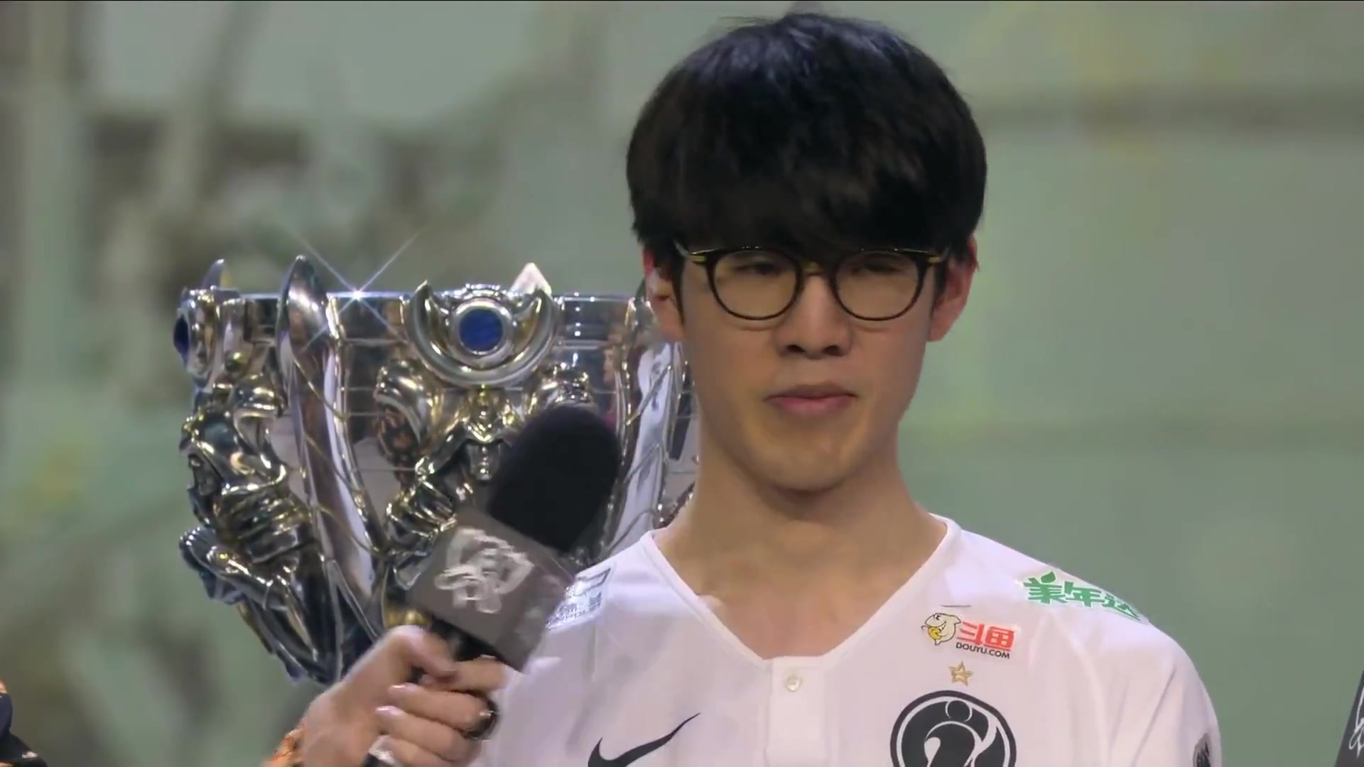 九游官方网站-TheShy在SKT比赛中爆冷，反败为胜引发热议！