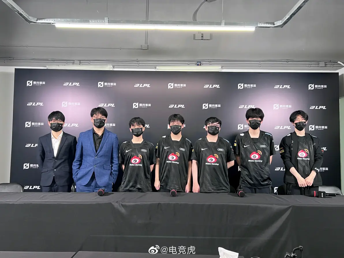 九游娱乐- TheShy连续十五场比赛得分超过战术调整，湖人不断突破！热度持续攀升