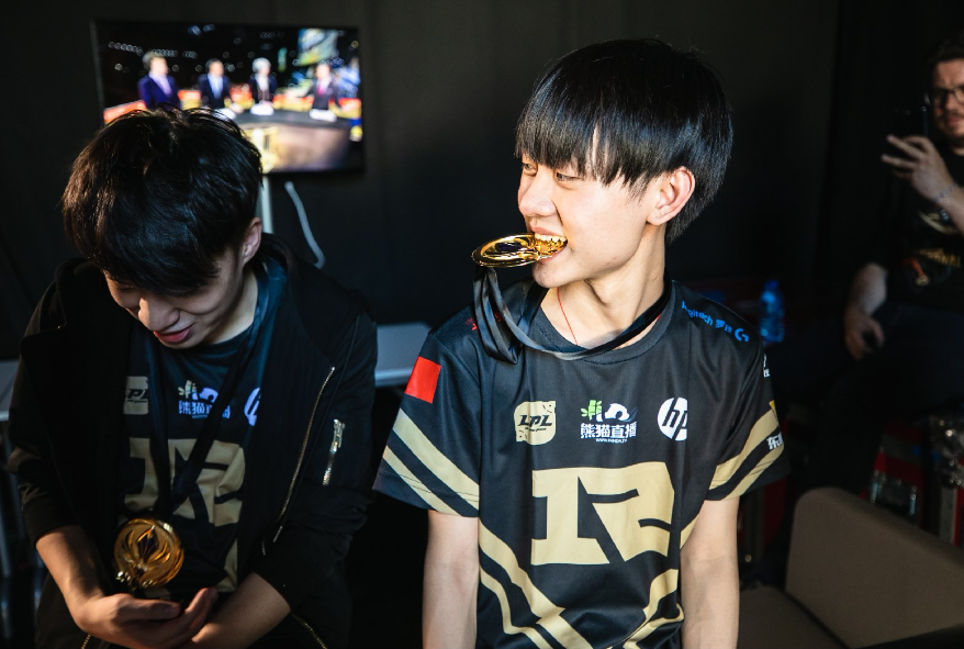 九游官方网站-关于Ming回归赛场，回归赛场首场状态亮眼，热火观众沸腾！的信息