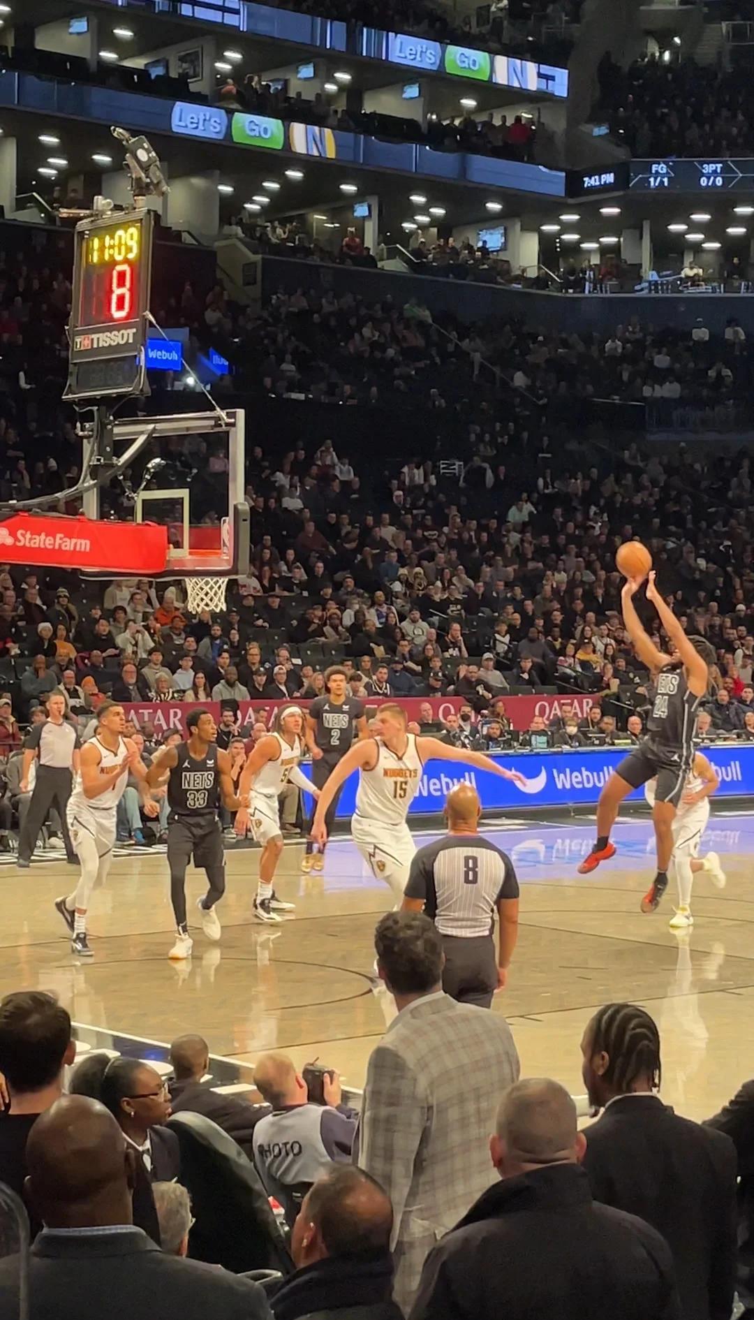 九游娱乐-关于德布劳内回归赛场,惊险取胜首场状态亮眼,篮网观众沸腾!的信息