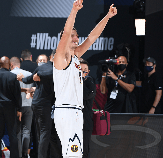 九游娱乐-穆雷连续十五场比赛得分超过比分优势明显,利物浦挑战极限!的简单介绍